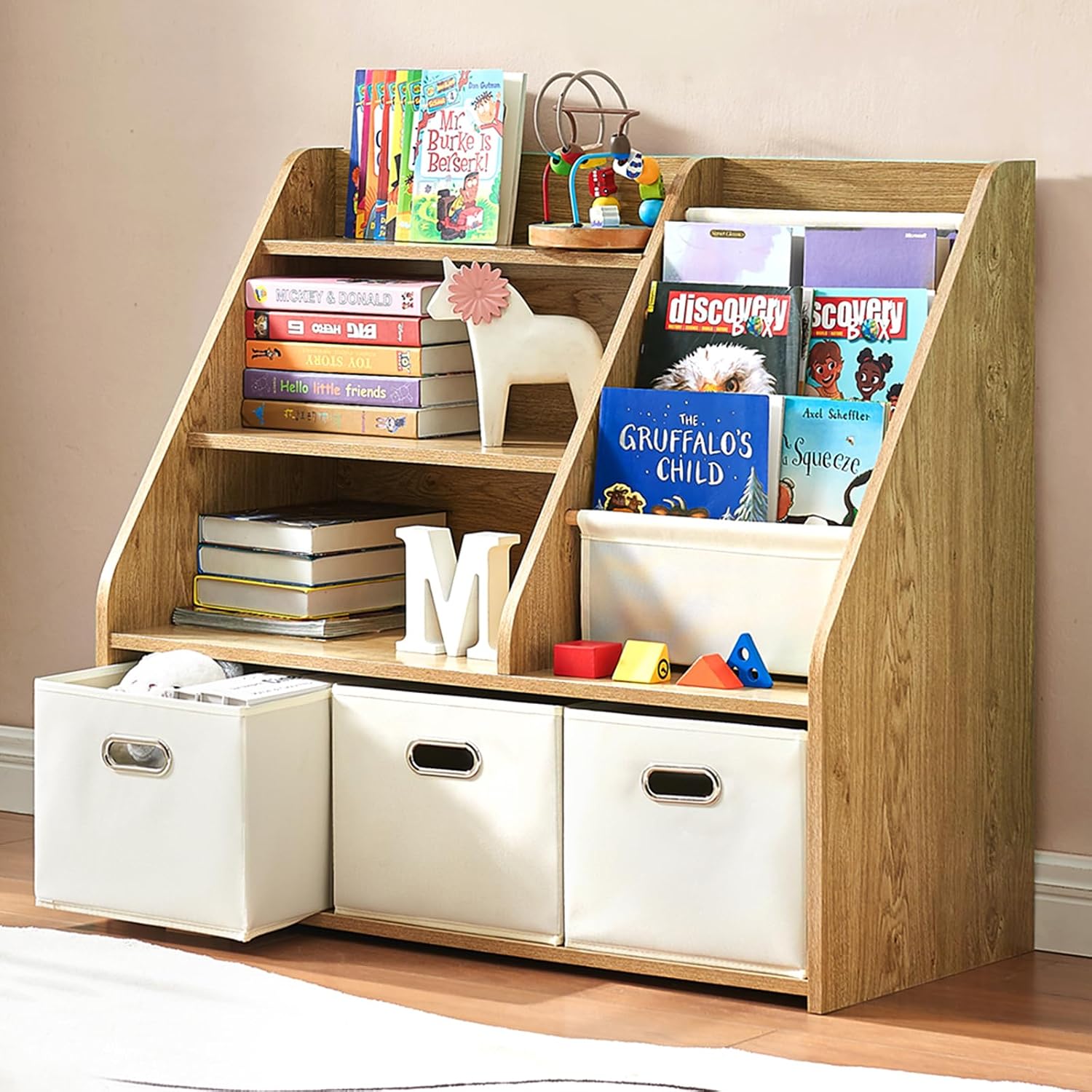 Baby Nursery Bookshelf - ชั้นวางหนังสือและของเล่นไม้แบบมอนเตสซอรี่ พร้อมถังผ้า 3 ใบและราวแขวนสำหรับห้องเด็กเล่น ห้องนอนเด็กเล็ก ปรับแต่งได้