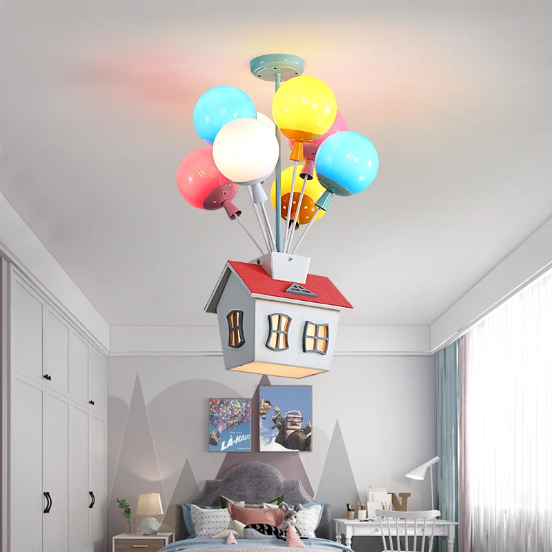 โคมไฟระย้าไม้รูปบ้านบอลลูนหลาก - Baby Nursery Chandelier บทวิจารณ์และราคา